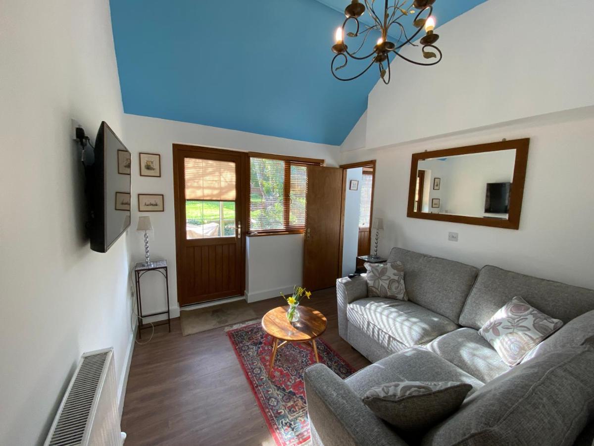 Newton Farmhouse Whiteparish エクステリア 写真